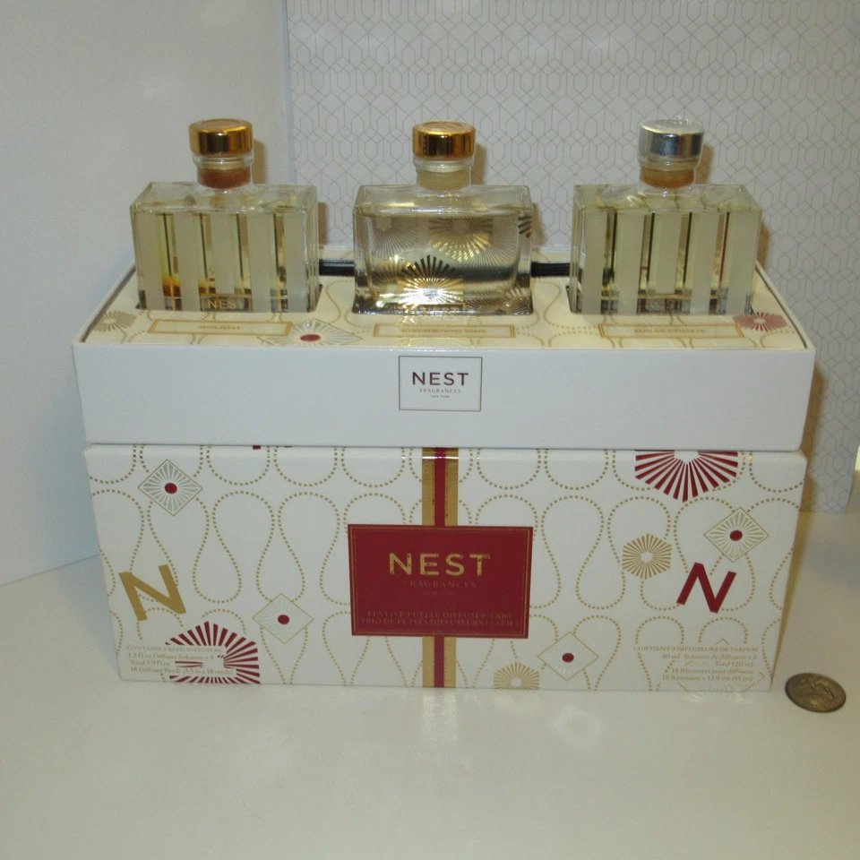 NEST FRAGRANCES FESTIVE PETITE DIFFUSER TRIO Holiday Birchwood Pine Sugar Cookie - Image 2 of 3