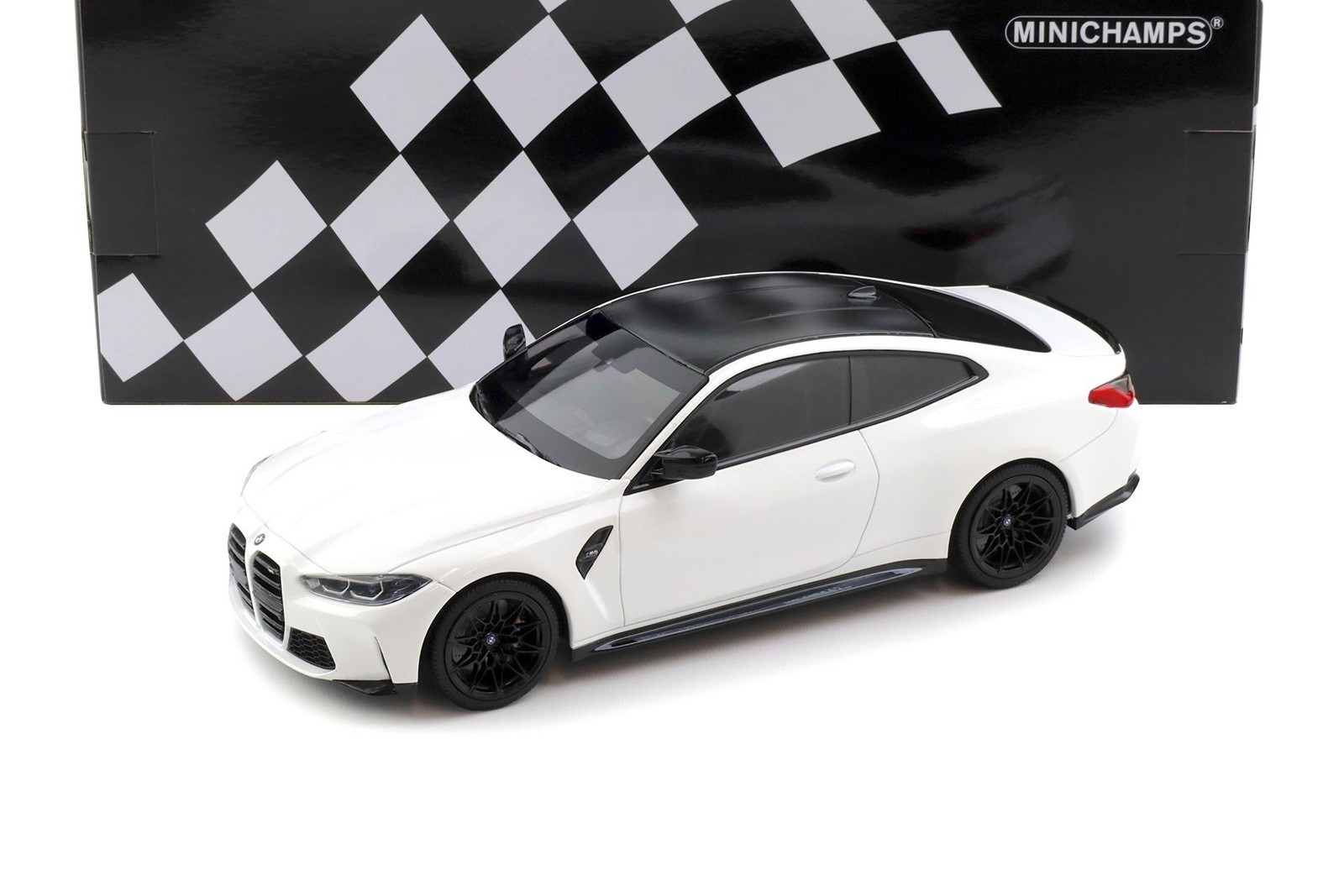 Minichamps BMW M4 (G82) Coupe 2020 Alpinwhite 1:18