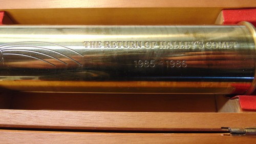 The Return of Halley's Comet Brass Telescope. 1985-1986 Made in Japan - Afbeelding 2 van 3