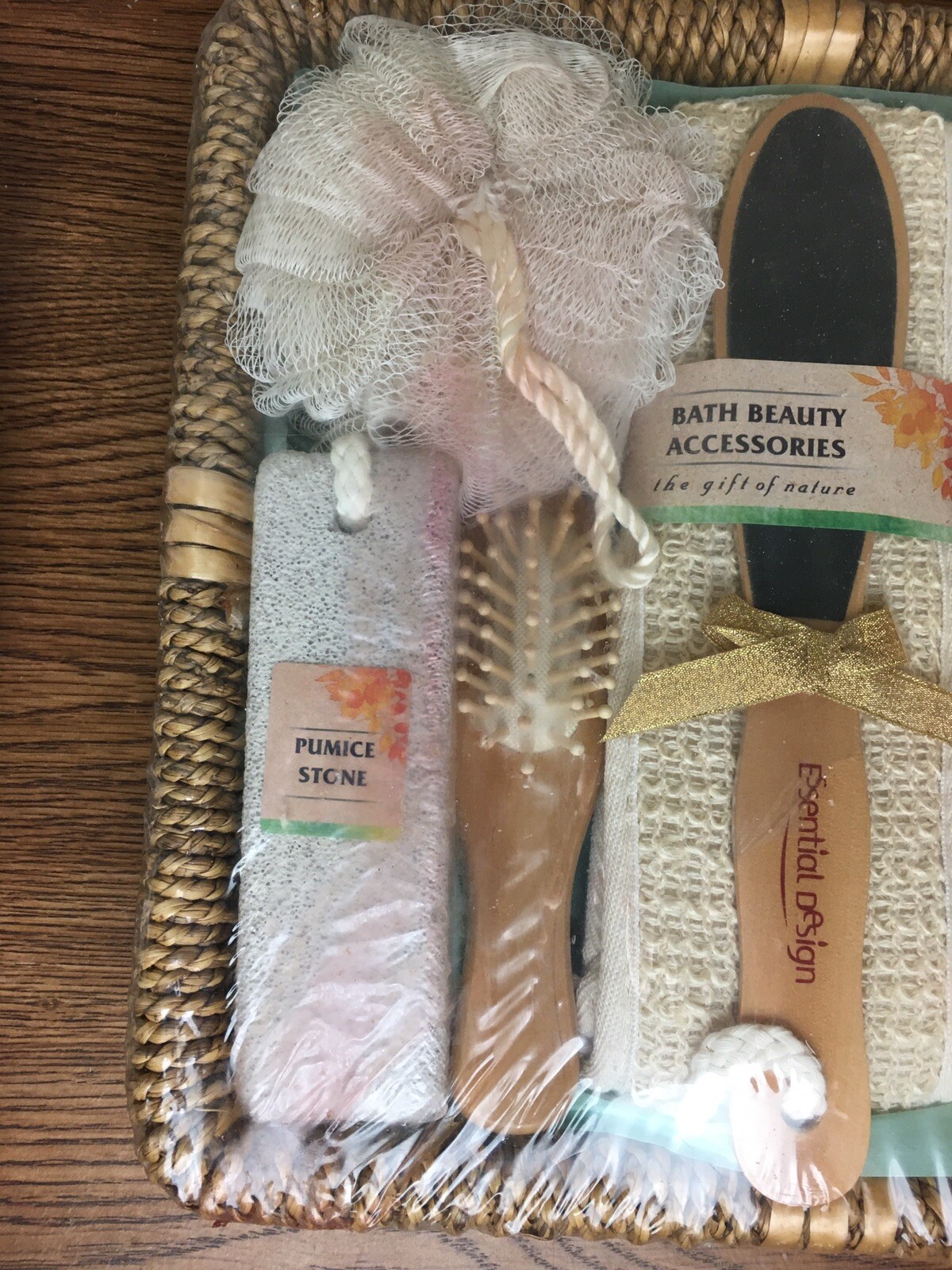 Essential Design Bath & Spa 8pc. Bath Accessories Gift Basket Set eBay