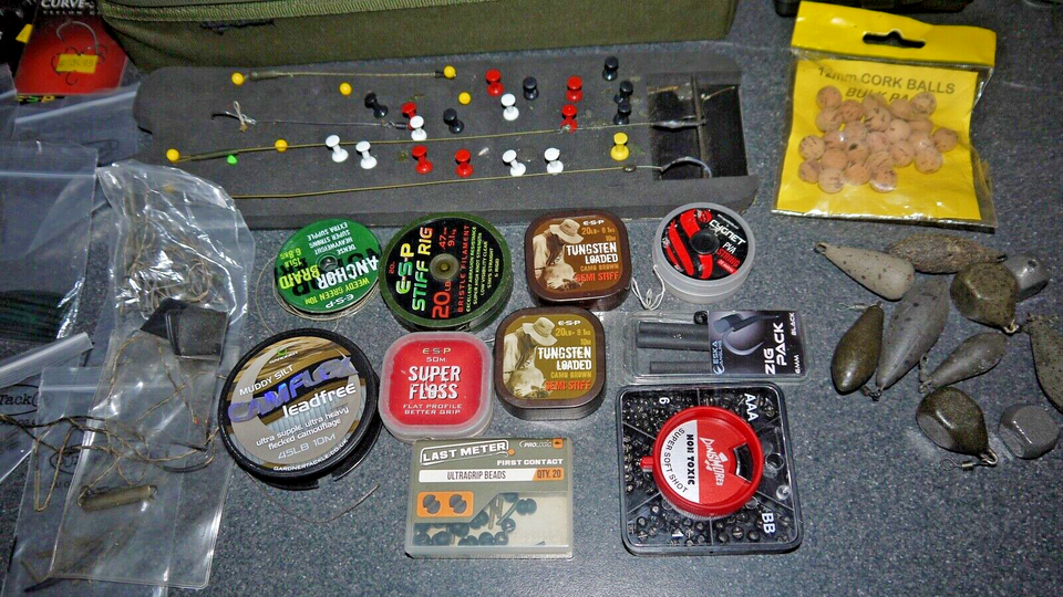 Job Lot Carp Fishing end Tackle in a carp pouch eBay