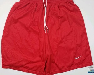 short nike rojo