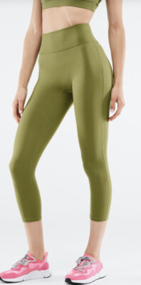 New Fabletics Anywhere High-Waisted Capri small6
