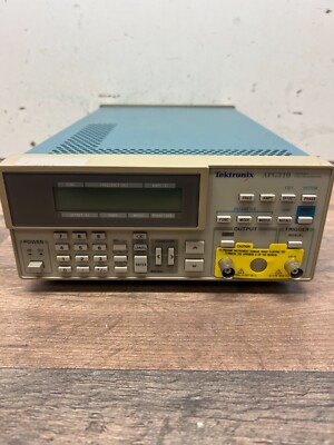 Tektronix AFG310 Arbitrary Function Generator powers on no output
