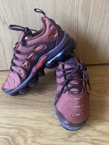 burnt orange vapormax