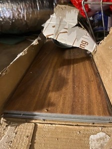 Resilient flooring 5GT-T boxes