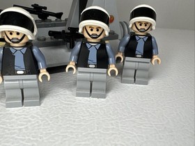 LEGO 7668 Star Wars - Rebel Scout Speeder - 100% complete w/ Minifigures