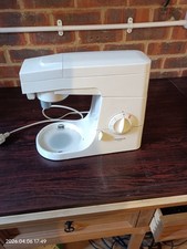 Kenwood KM300 mixer with blender / whisk / k beater & dough hook
