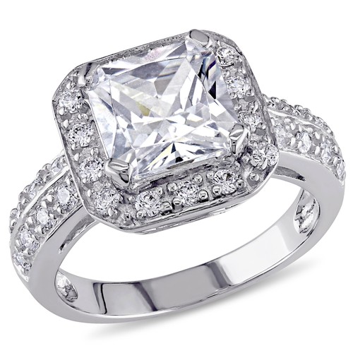 Amour Sterling Silver Elegant Classic Refined Cubic Zirconia Engagement Ring