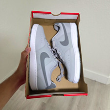 Nike Men's Gray/White Low Top Lace-Up Athletic Sneakers New with Box