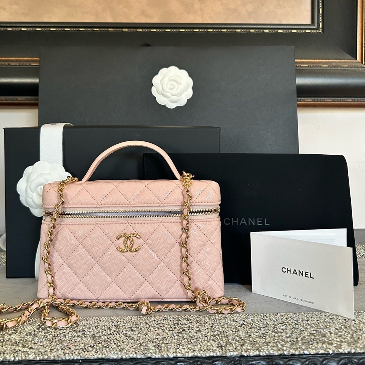 CHANEL (26P) Slim Vanity with Chain Caviar Leather fits large