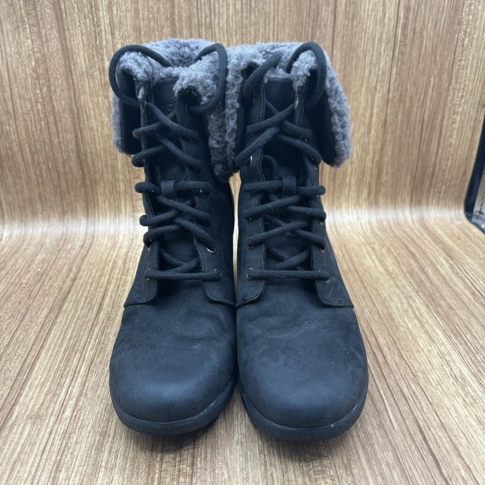 Botas con cordones UGG Zea impermeables de cuero negro gris piel de oveja tacón de cuña TALLA 8 Foto 4 de 4