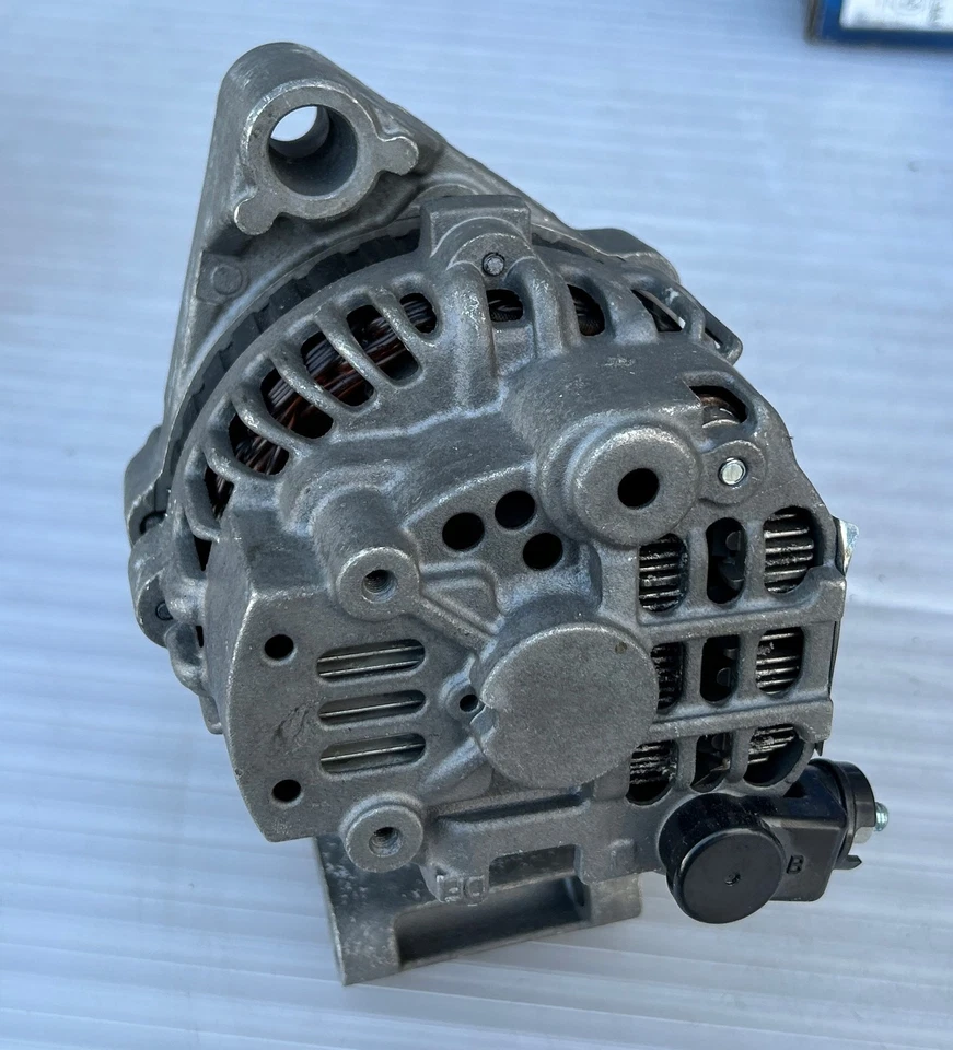 Alternador Bosch 0986080230 Ford Focus MK1 Puma MK1 Foto 3 de 4