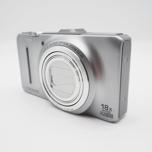 Nikon Coolpix S9300 Compact Digital Camera 16.0MP 18x Optical Zoom - Picture 11 of 14