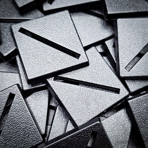 25 mm slot quadrato basi Wargames Wargames Warhammer AOS plastica - Foto 2 di 21