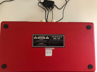 Crosley Portable Record Player 2007 Red Model CR40 with Crosley Portable Record Player 2007 Red Model CR40 with