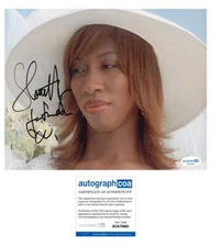 Shondrella Avery "Napoleon Dynamite" AUTOGRAPH Signed 'Lafawnduh' 8x10 Photo B
