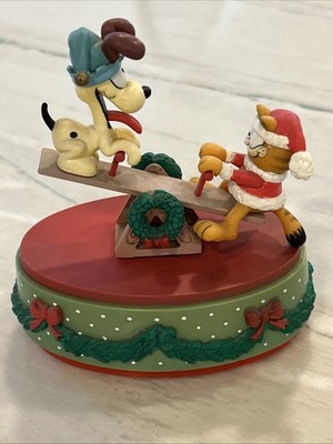 Vintage  Enesco Garfield Christmas 1990 Joy Ridin' Teeter Totter Music Box