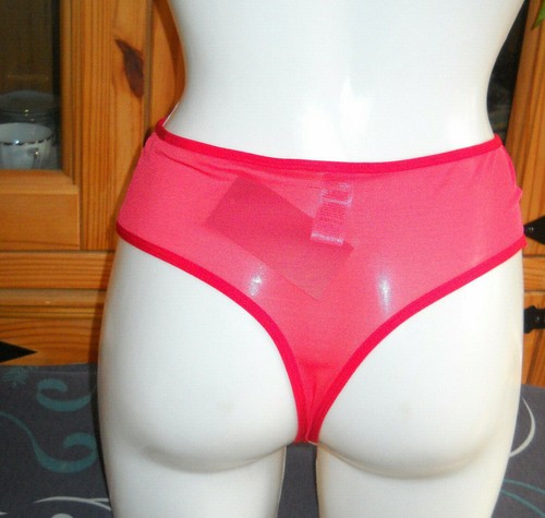 Urban Dusk high waist String Gr S,neu mit Etikett,rot