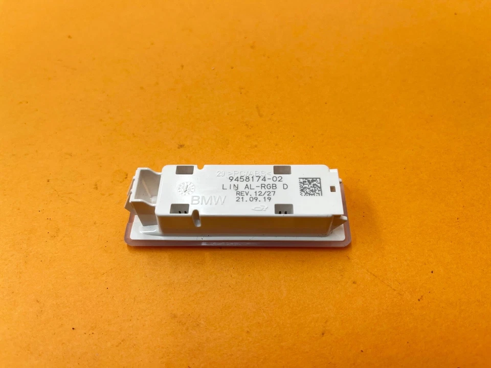 20-24 BMW 840 850 F92 F93 G14 G16 ASIENTO DERECHO INTERIOR CORTESÍA LUZ LÁMPARA OEM Foto 3 de 3