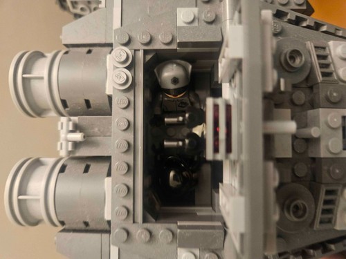 LEGO Star Wars 75104 Kylo Ren's Imperial Command Shuttle ***READ*** SOLD AS IS - Picture 3 of 4
