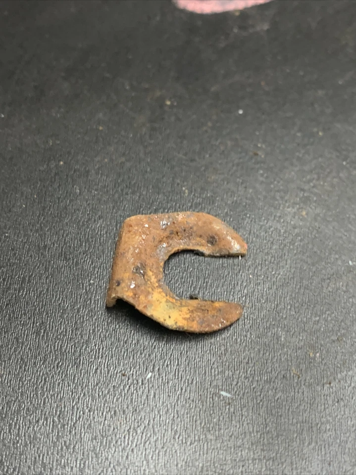 1968 70 1972 Buick LeSabre Skylark Camaro? Retenedor de clip de cable de ventilación de panel de retroceso Foto 3 de 4