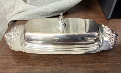 Lovely Wallace Baroque Butter Dish with Glass Insert Silverplate