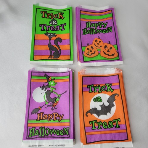 Vtg 1995 Halloween Treat Bags Black Cat Witches Pumpkins Bats 40 Bags Total USA - Picture 2 of 14