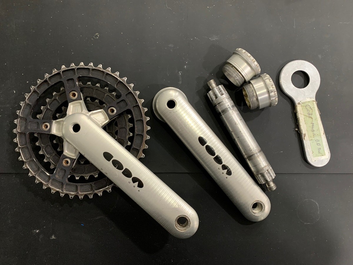 Cannondale Coda Magic Crankset Complete- 175 mm - 44/32/22 Cannondale Coda Magic Crankset Complete- 175 mm - 44/32/22