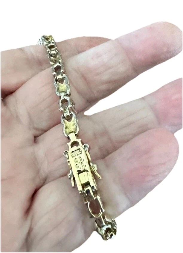 Brazalete Love Tenis X's & O's Chapado en Oro Amatista Claro Plata de Ley Foto 2 de 4