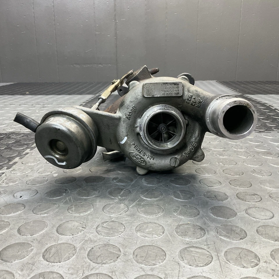 Conjunto de montaje de turbocompresor delantero Ford Taurus 2010-2015 3,5 litros OEM Foto 3 de 4