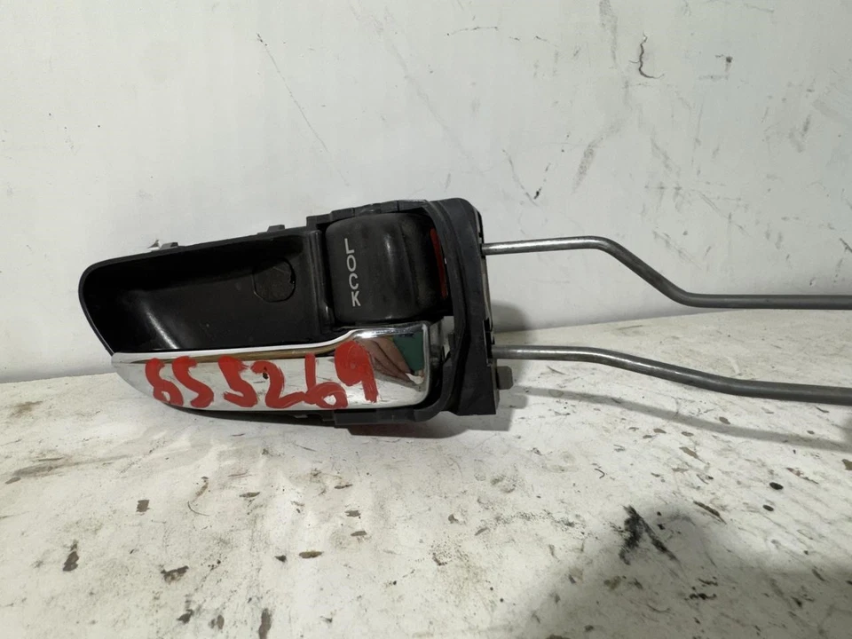 Actuador de cierre de cerradura de puerta trasera derecha Subaru Legacy Outback 2000-2003 OEM Foto 2 de 4