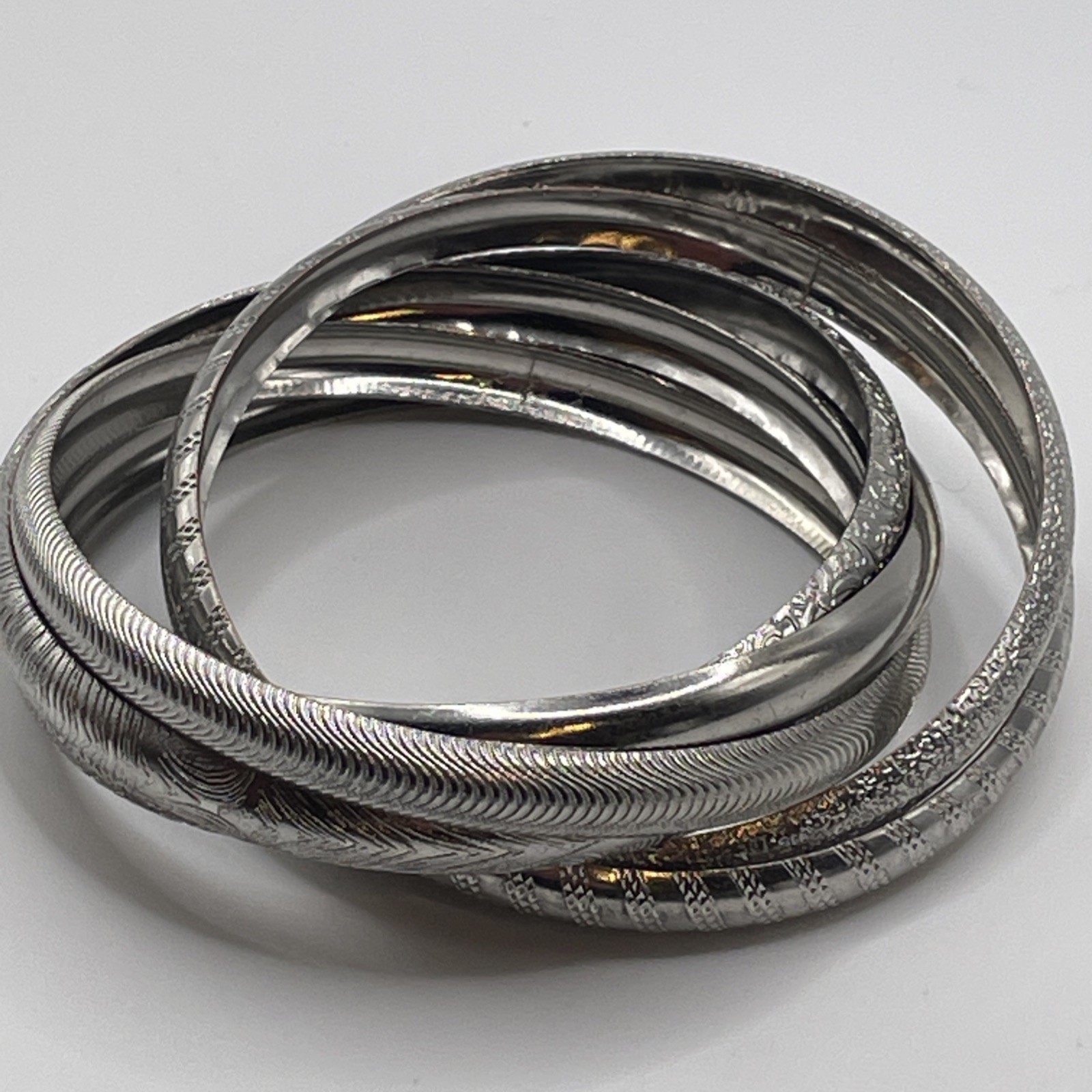 Bracelet Chunky Patterned Ornate Interlocked Jang… - image 1