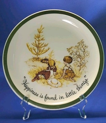 HOLLY HOBBIE COLLECTION EDITION-''HAPPINESS IS FOUND IN LITTLE THINGS''10''IN Plate