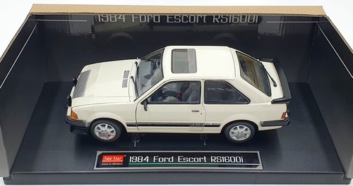 Sun Star 1/18 Scale Diecast 4997R Ford Escort RS1600i RHD 1984 Diamond White - Picture 4 of 5