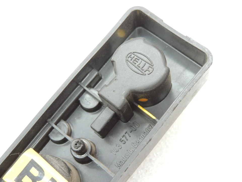 Piloto trasero derecho opel omega b caravan 143577-00 - Imagen 3 de 4