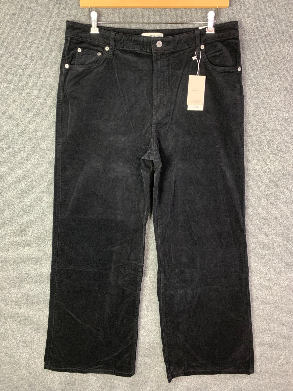 Nuevo con etiquetas Pantalón de pana de pierna ancha para mujer MNG BY MANGO talla 14 negro