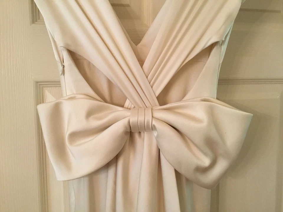 Vestido Nicole Miller Offwhite Tamanho 0 Pago $1200 ABSOLUTAMENTE DESLUMBRANTE! - Imagem 3 de 4