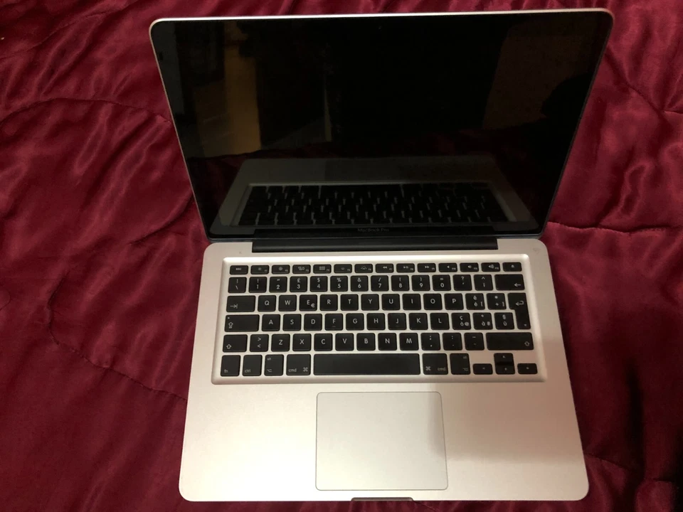 Apple MacBook Pro 13" 2011 · i5 · 4GB · 500GB, foto 1 di 5