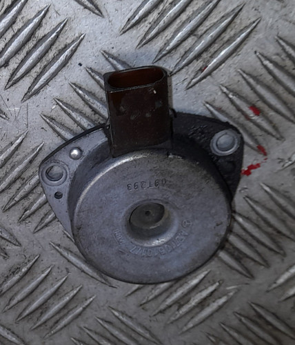 Mercedes C-Klasse W204 Sensor Magnet Nockenwellenverstellung A2710510177