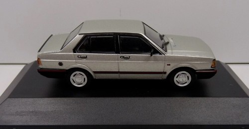 SALVAT - Voiture de 1988 couleur grise métallisé avec livret – VW Gacel 1.8 -... - Foto 4 di 5