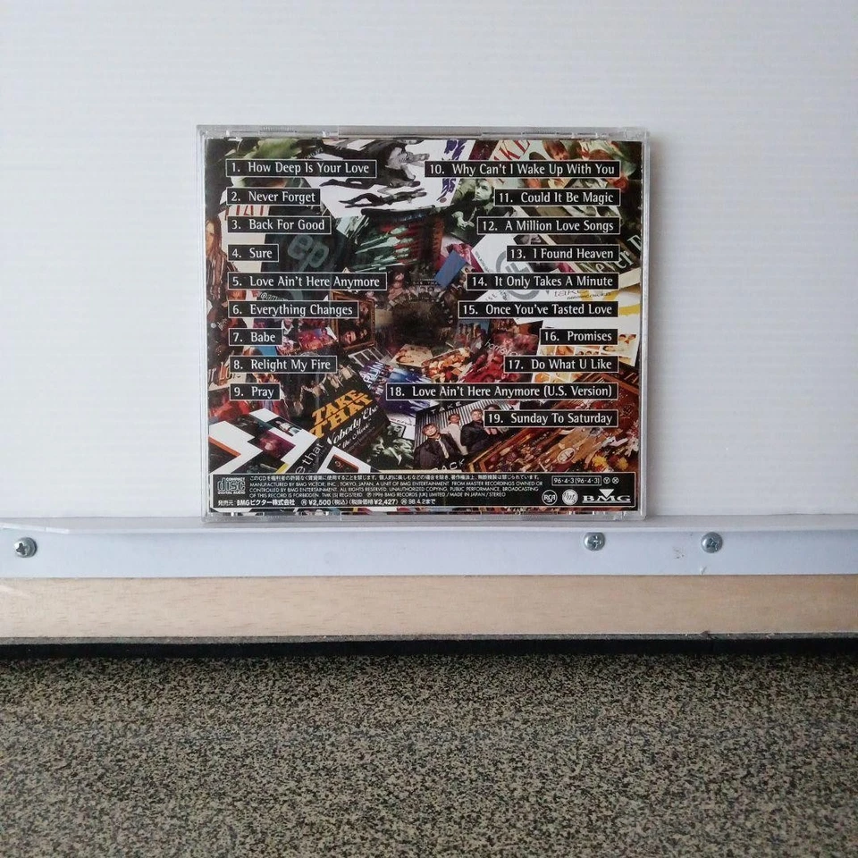 Take That/Greatest Hits Cd Nostalgic Booklet Second-Hand K - Image 2 of 3