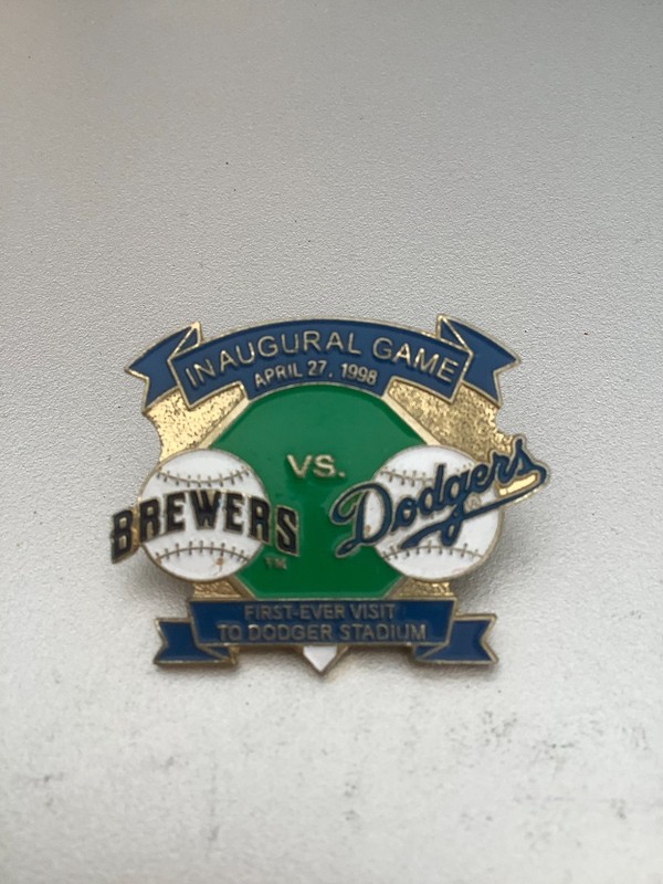 1998 Milwaukee Brewers vs Dodgers SGA Inaugural Series Pin