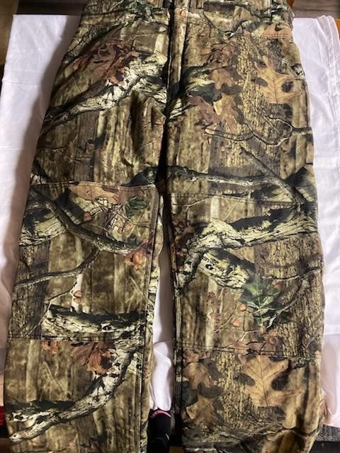 Mossy Oak  Camo NWT  Mens Insulated Duck Bib Coverall Wolf Mountain Wear By Key - Image 3 of 4