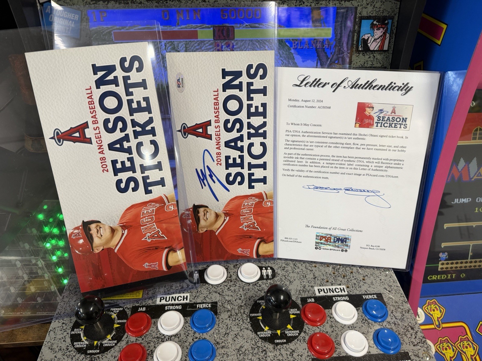 2018 Shohei Ohtani Rookie Season Ticket Book + PSA/DNA Auto Cover RC Early Sig view 24
