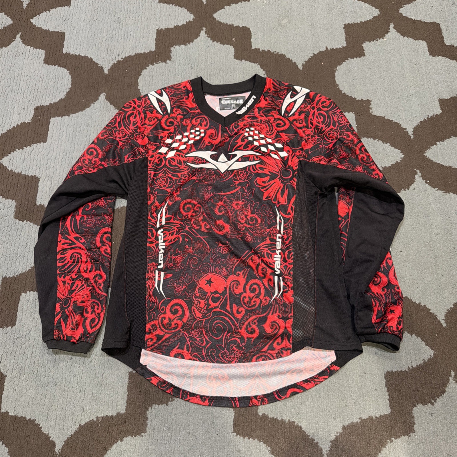 VALKEN PAINTBALL JERSEY SMALL!!