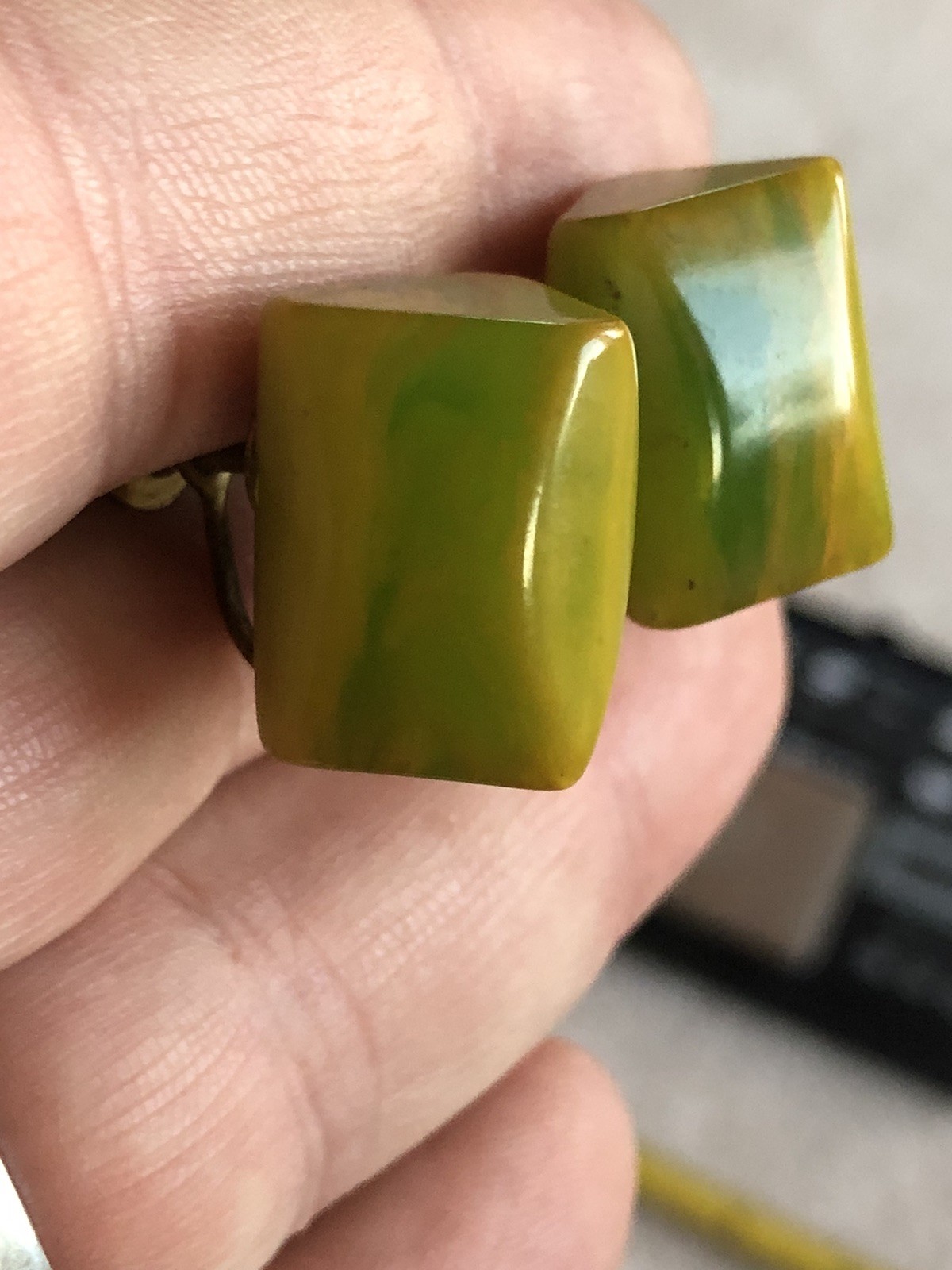 Amazing Abstract Triangular Yellow & Green Marble… - image 1