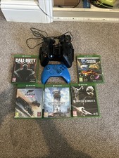 2x Xbox One Controller 1x Xbox Series S/X Controller + 5 Xbox One Games