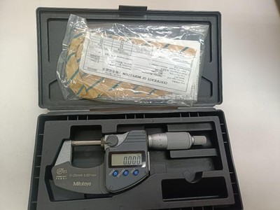 Mitutoyo DIGIMATIC MICROMETER 293-230 MDC-25MJ IP65 with Case VG ship From JAPAN