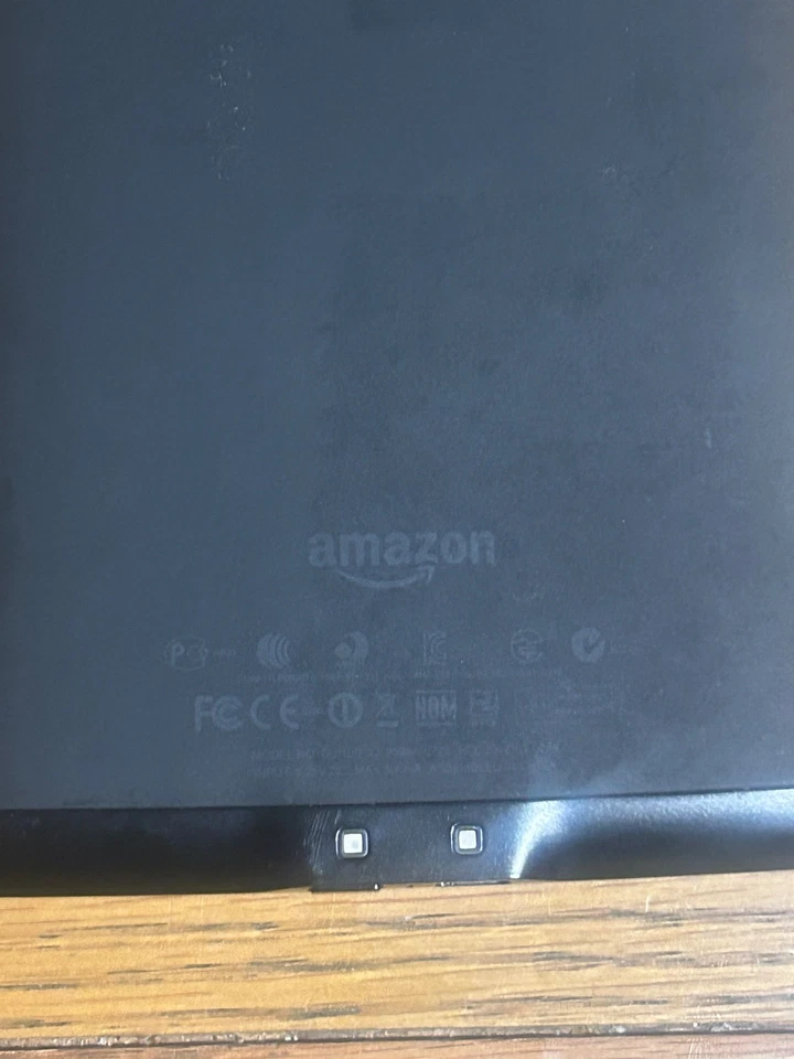 Amazon Kindle 4th Generation 2GB Wi-Fi 6 inch eBook Reader Black (model D01100) - Image 4 of 4